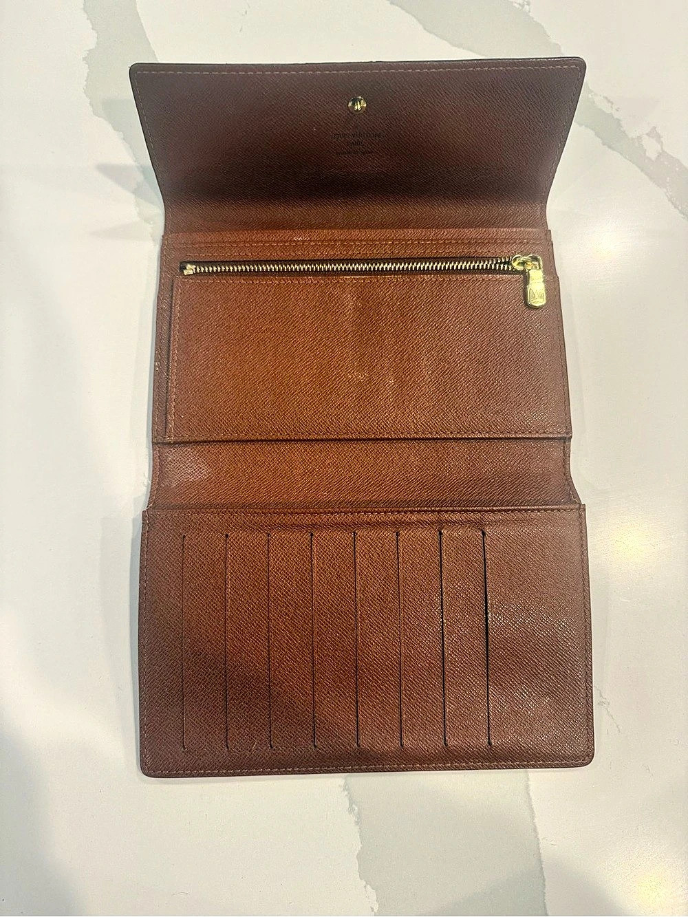 Louis Vuitton Portefeuille Tri-fold Wallet- Monogram - Picture 2 of 2